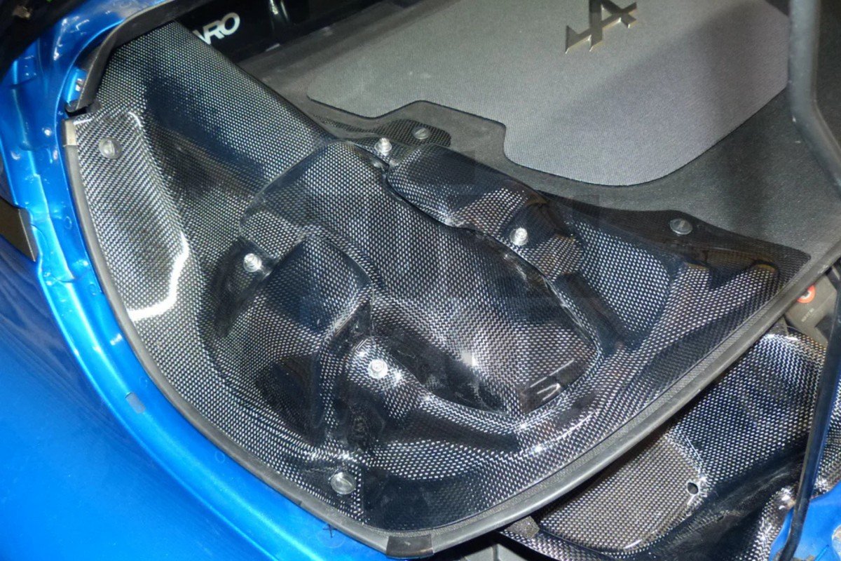 Gruppe M Carbon Fiber Intake System for Alpine A110 1.8 TCE Gruppe M Carbon Fiber Intake System for Alpine A110 1.8 TCE