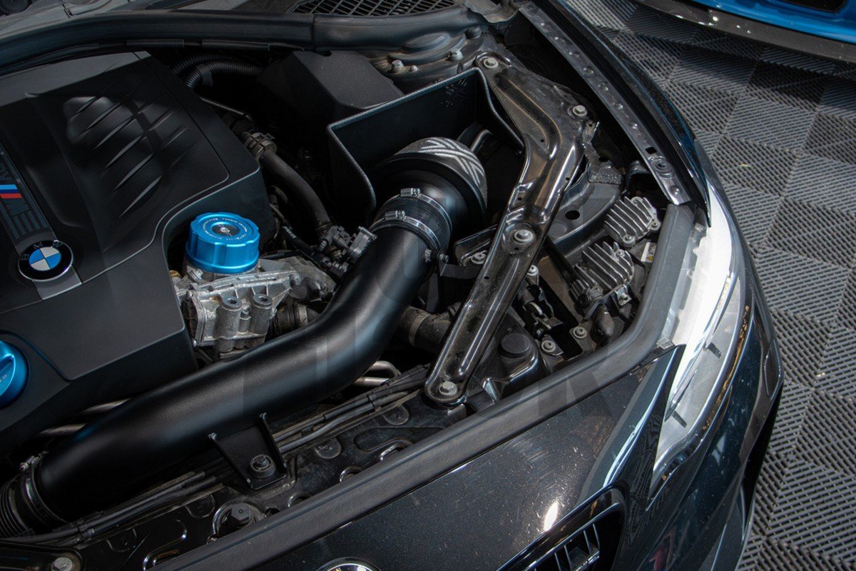 Pipercross Intake for BMW M2 F87 - 135 - 235 F2x and 335 - 435i F3x N55 Pipercross Intake for BMW M2 F87 - 135 - 235 F2x and 335 - 435i F3x N55