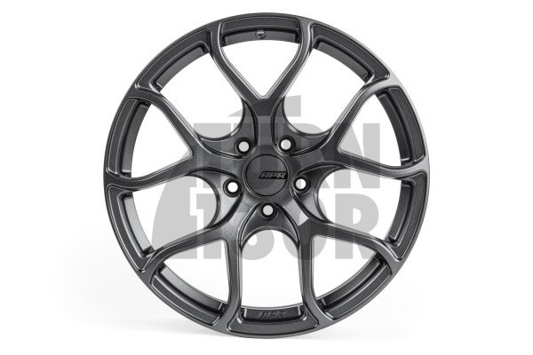 A01 Flow Formed Wheel 18 x 8.5 ET45 Gunmetal, Black or Silver APR