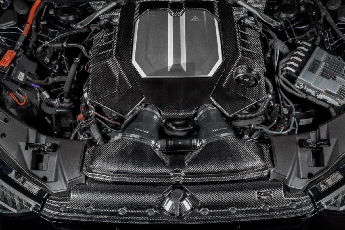 Eventuri Carbon Fiber Engine Cover for Audi RS6 C8 / RS7 C8