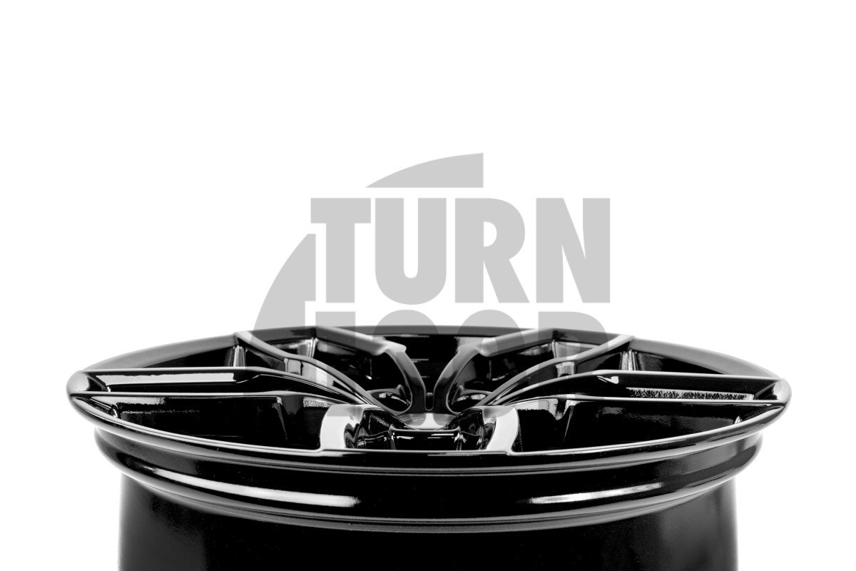 R360 Wheels 19 x 8.5 ET44 5x112 Black Racingline