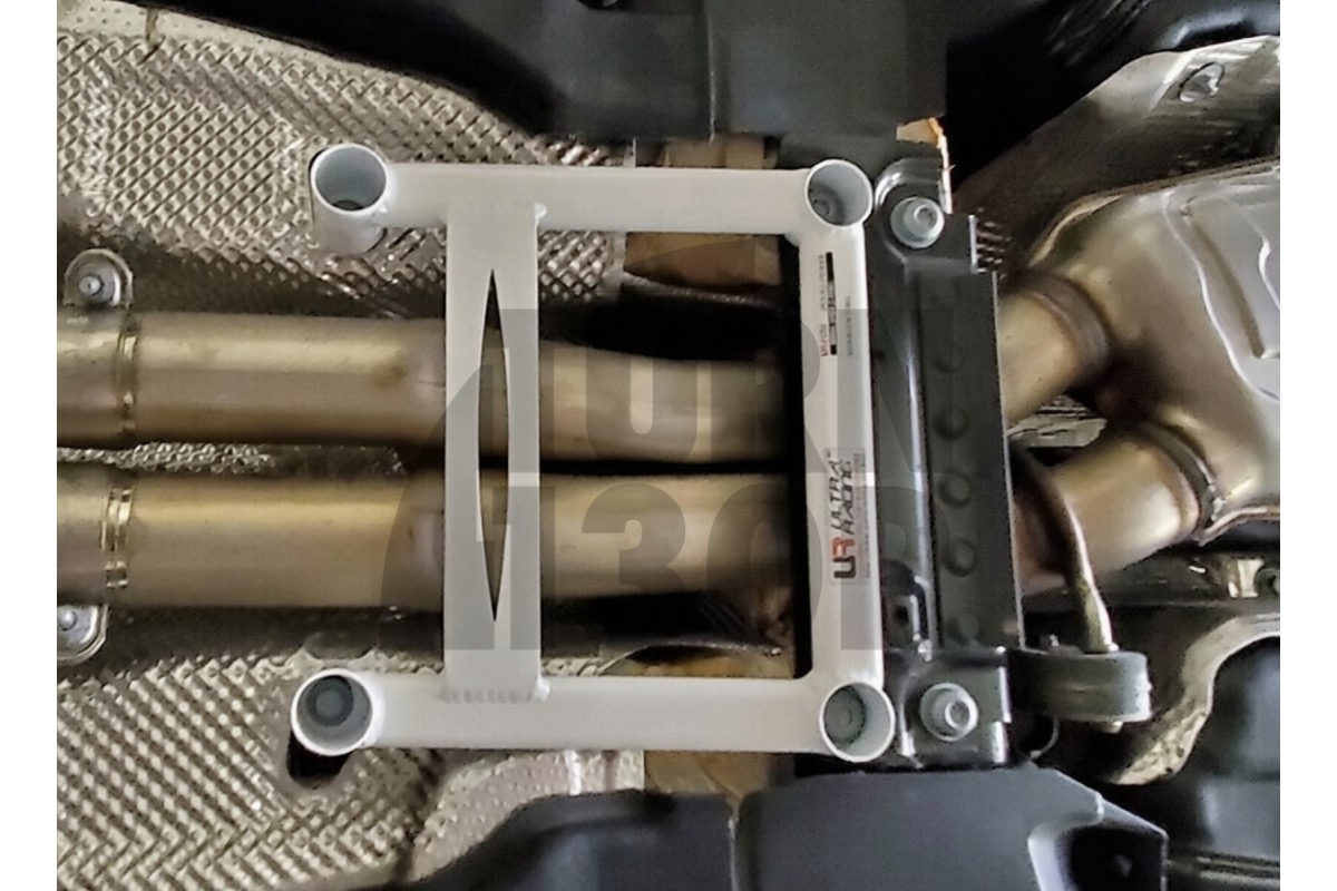 Ultra Racing 4 Point Centre Subframe Brace Audi S4 B9 - S5 B9