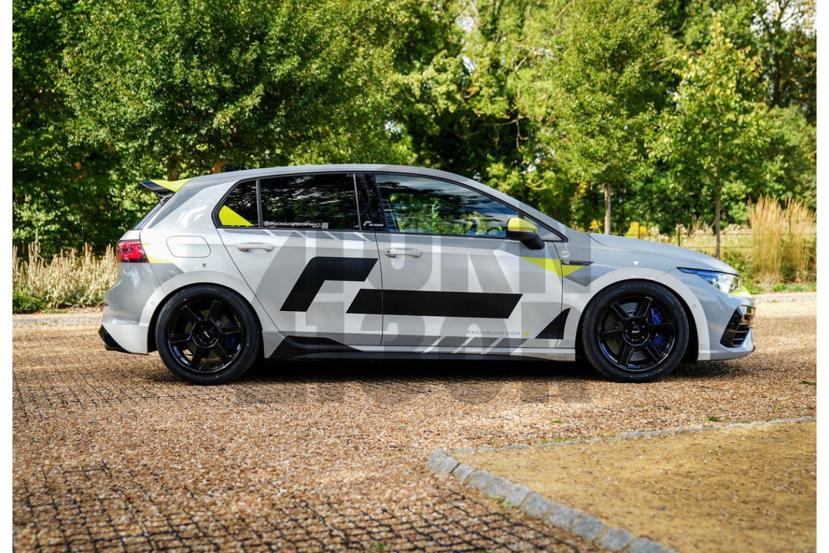 Racingline - Black VWR R-06 18 x 8.5 ET44 5x112 Wheel