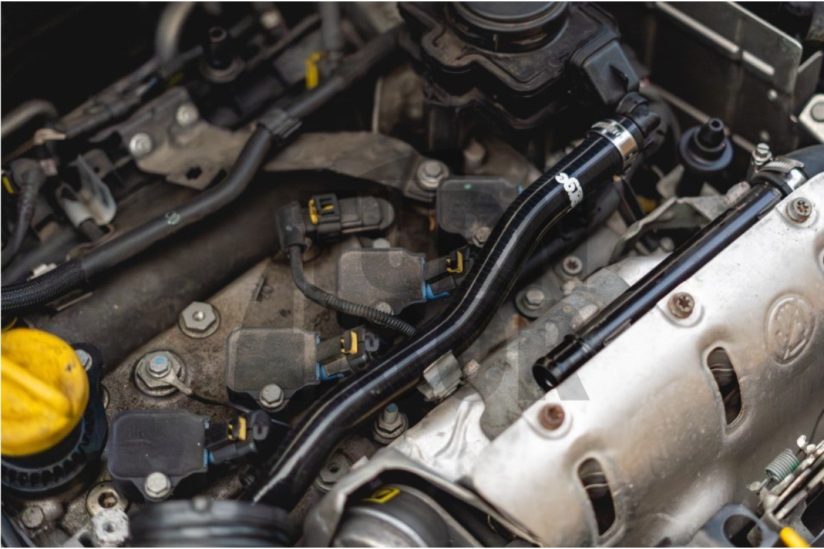 Forge Motorsport Oil Breather Silicone Hose for Abarth 595 & 695