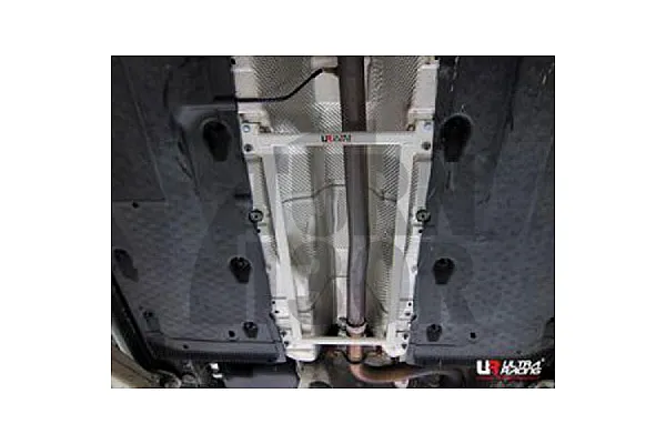 Ultra Racing 4 Point Centre Subframe Brace A3 / Golf 5 / Golf 6 / Leon 2 / Scirocco 