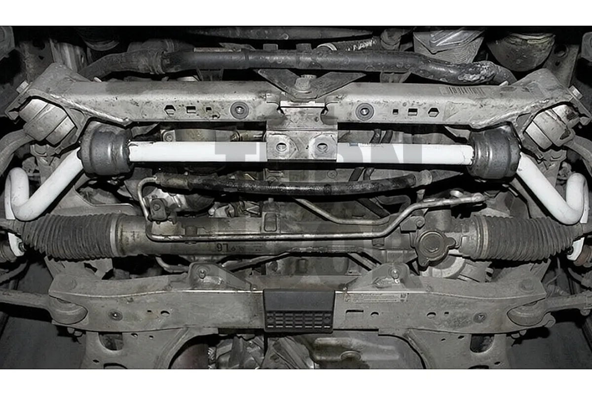 Ultra Racing Front Sway Bar BMW M3 E9x 