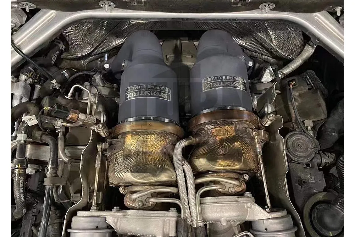Armytrix Decat Downpipes for Lamborghini Urus